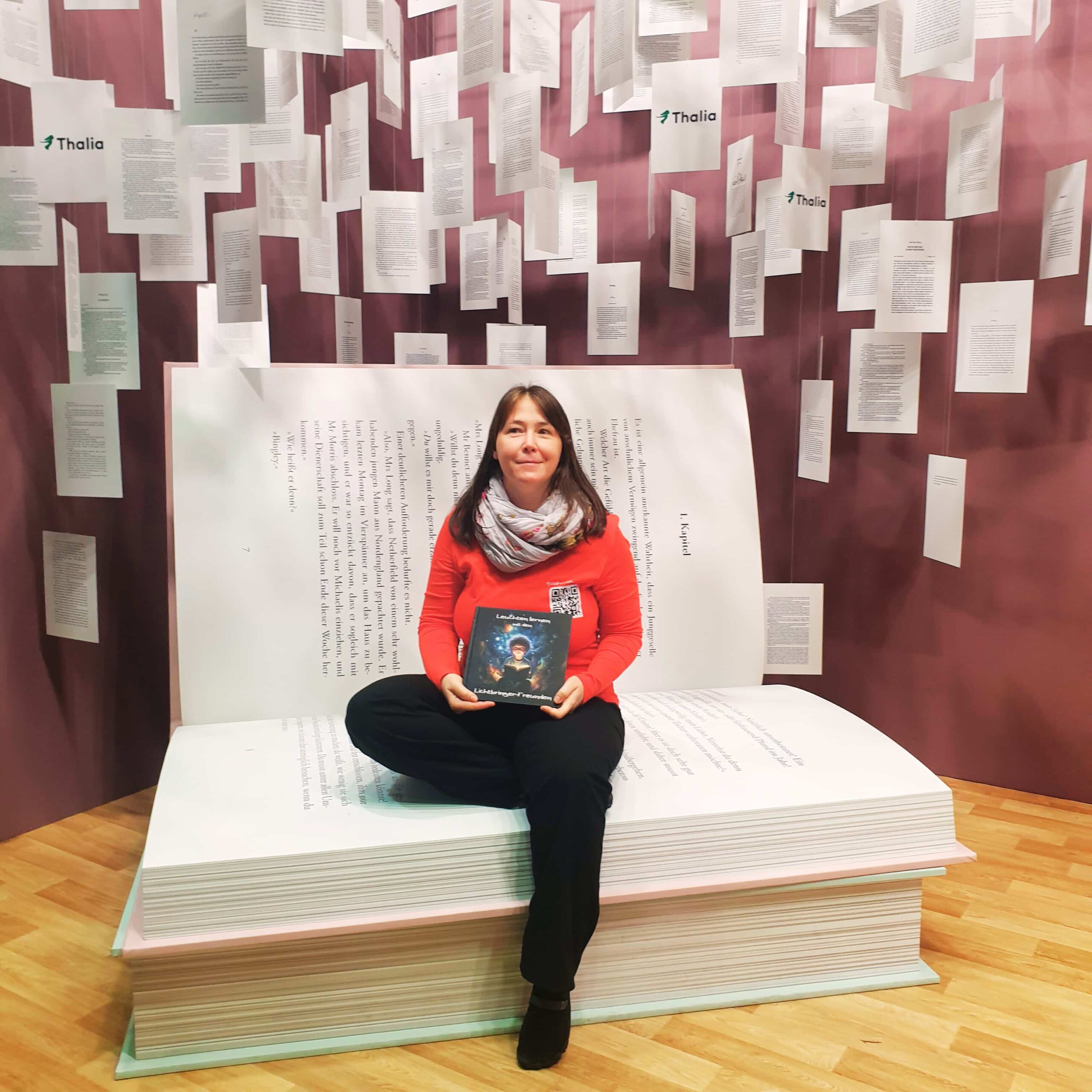 Elke Raab auf der FBM 2025 in der Thalia Fotobox